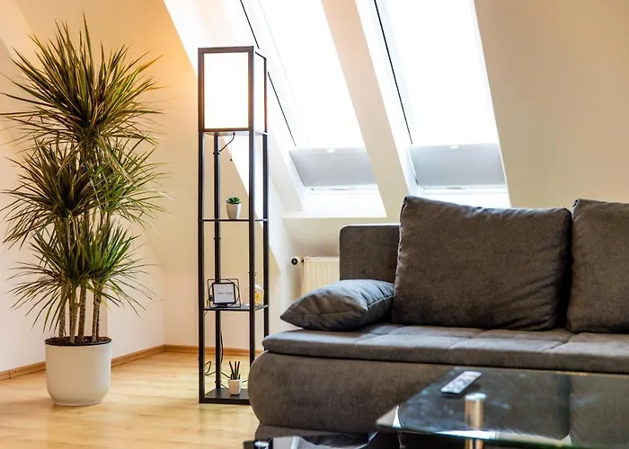 Moderne Dachgeschosswohnung - Parkplatz - Netflix